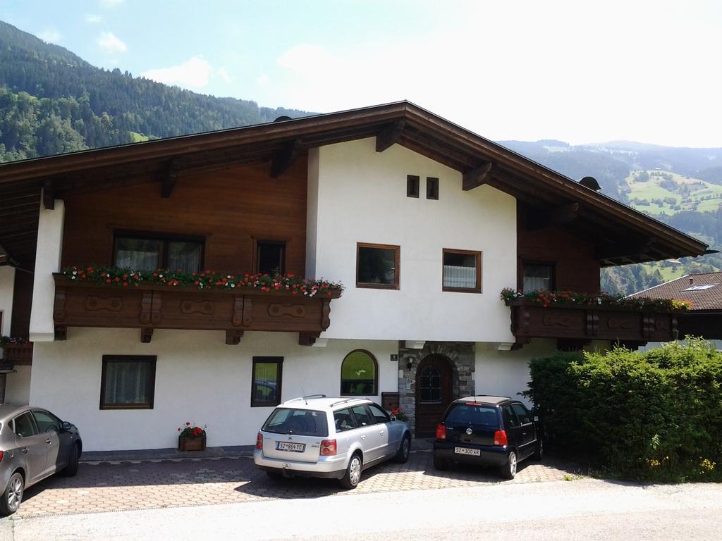 Apartment Alpin Aschau Im Zillertal Esterno foto